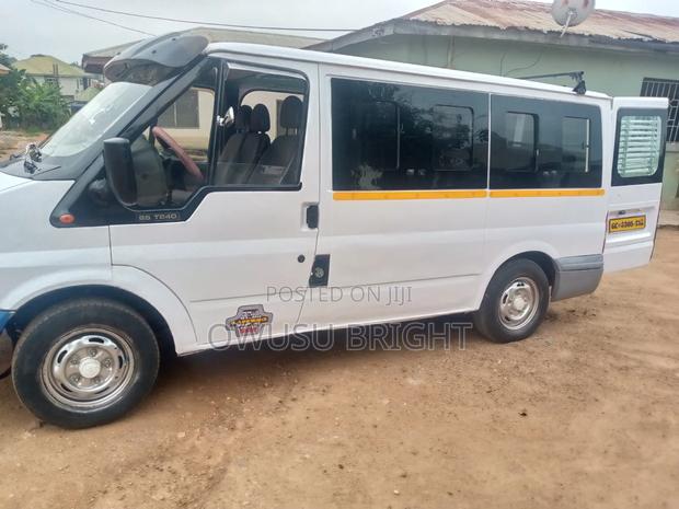 Ford Transit-350 2015 White