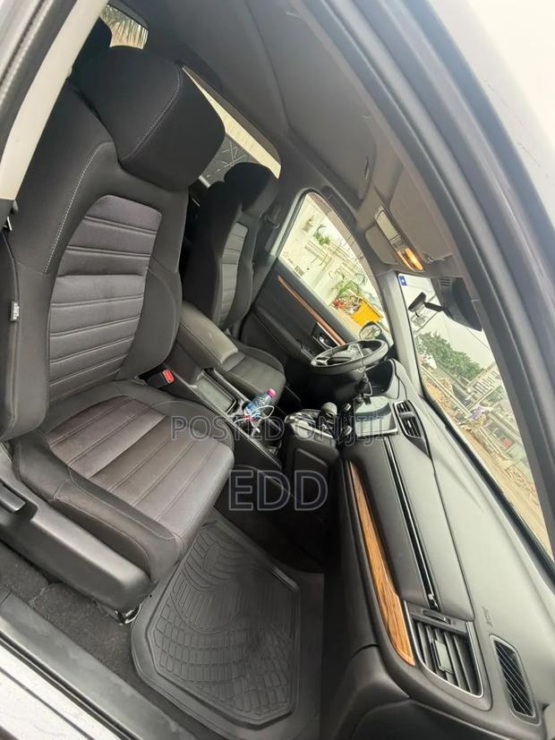 Honda CR-V 2018 Gray
