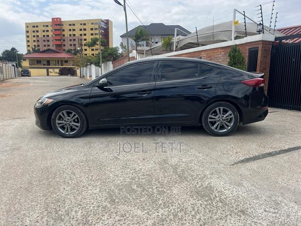 Hyundai Elantra 2018 Black