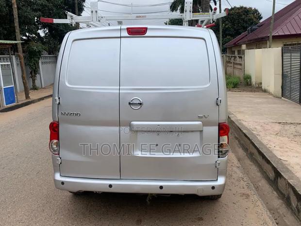 Nissan NP200 2020 Silver