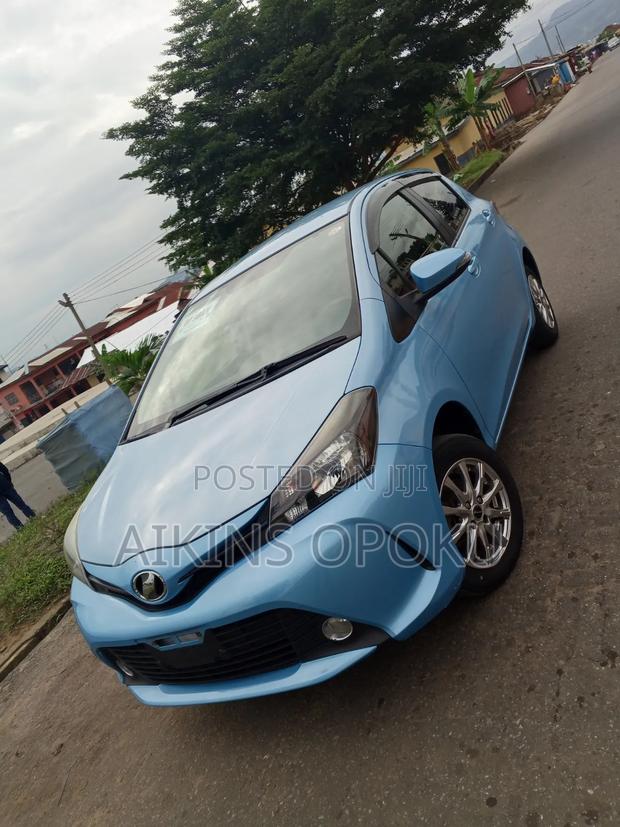 Toyota Vitz 1.3 AWD 5dr 2016 Blue