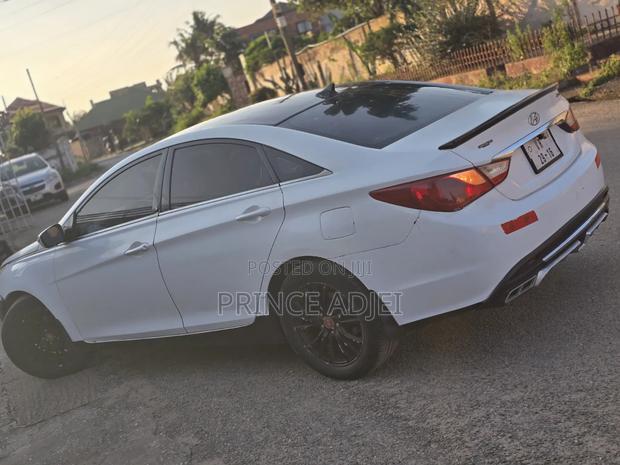 Hyundai Sonata 2011 White