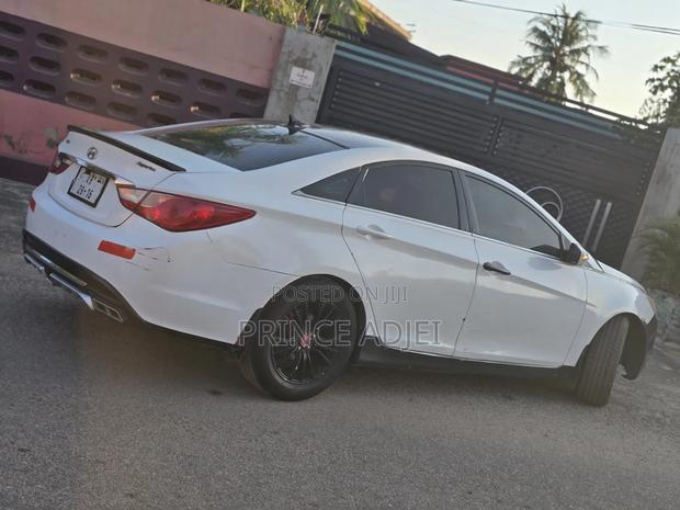 Hyundai Sonata 2011 White