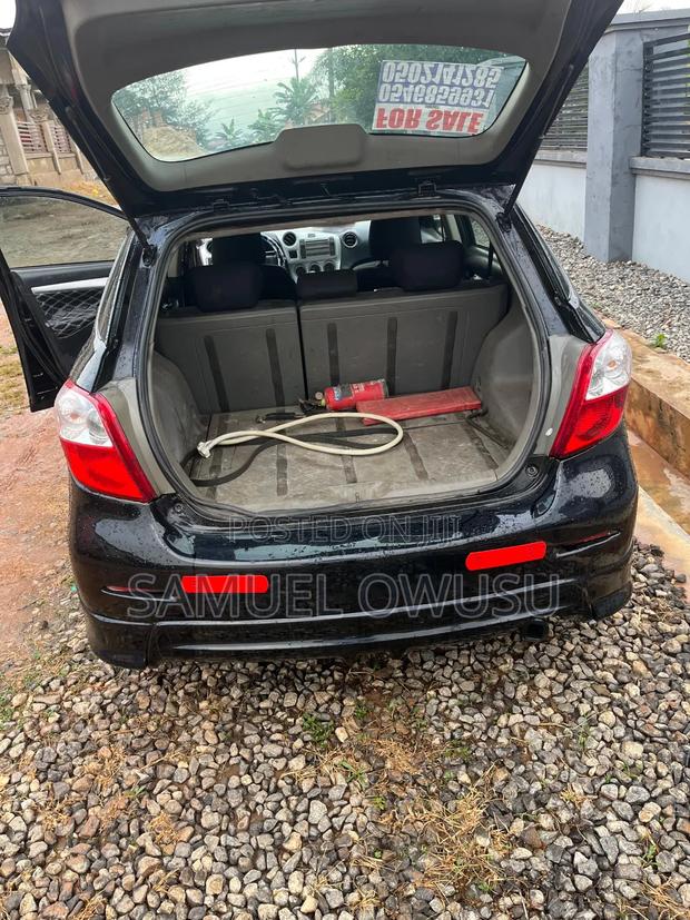 Toyota Matrix Hatchback FWD (1.8L 4cyl 5M) 2008 Black
