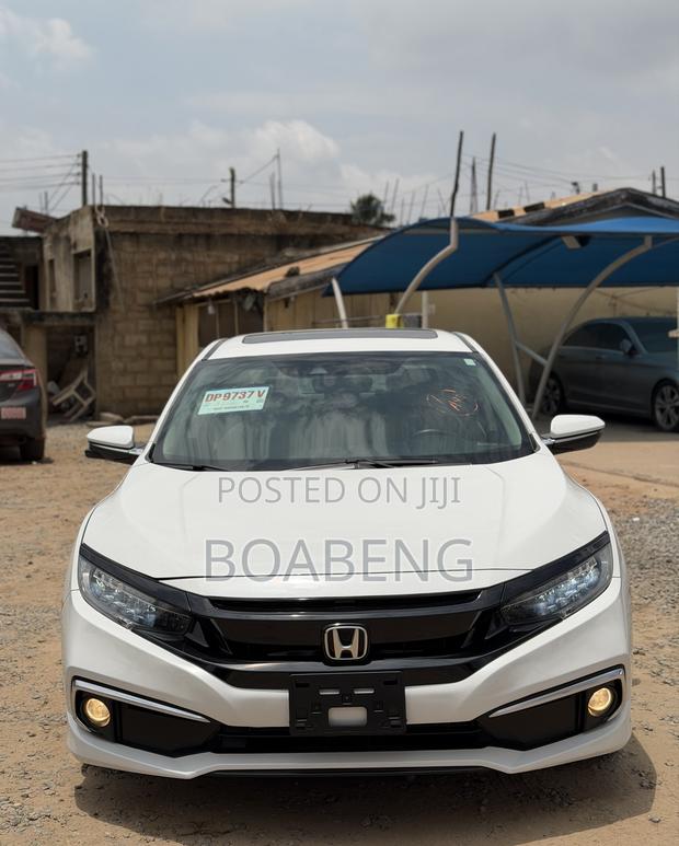 Honda Civic Touring Sedan 2019 White