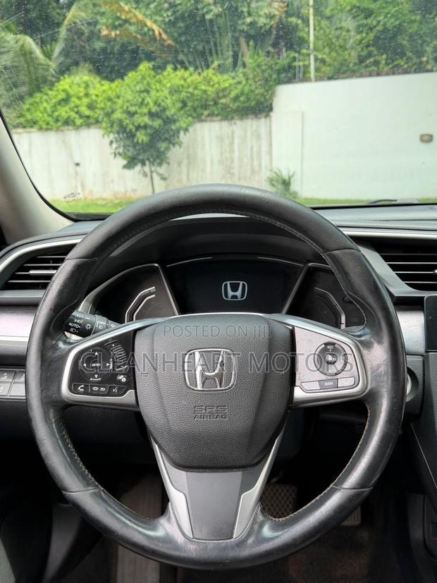 Honda Civic Touring 4dr Sedan (1.5L 4cyl) 2017