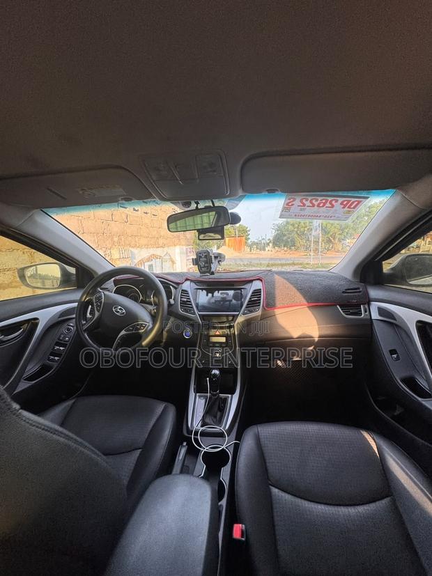 Hyundai Elantra Limited 4dr Sedan (1.8L 4cyl 6A) 2015 White