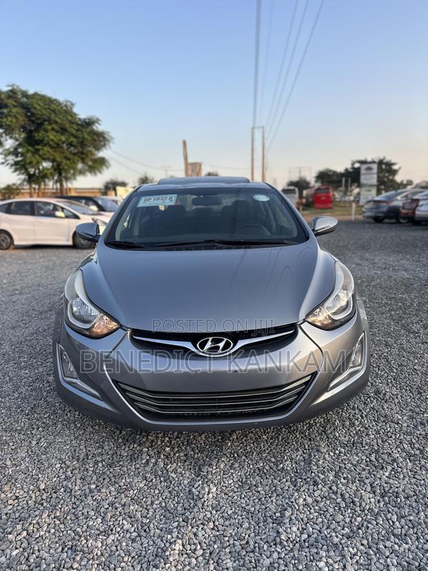 Hyundai Elantra SE 4dr Sedan (1.8L 4cyl 6A) 2015 Gray