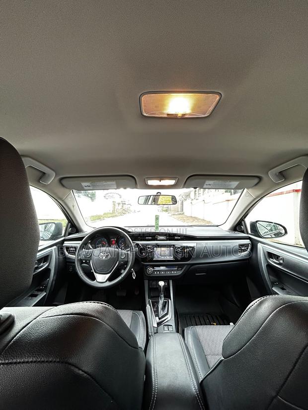 Toyota Corolla S 4dr Sedan (1.8L 4cyl CVT) 2016 Black