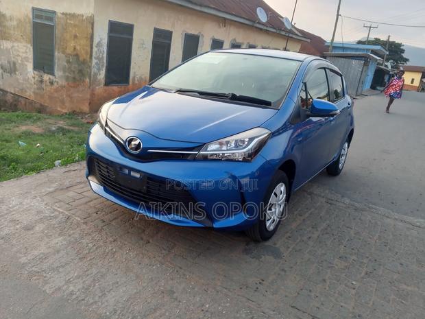 Toyota Vitz 1.3 AWD 5dr 2015 Blue
