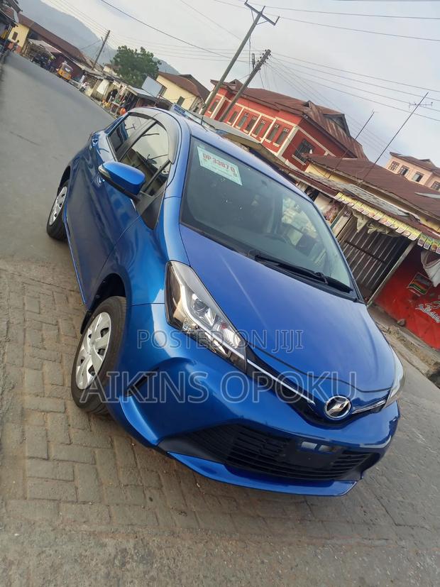Toyota Vitz 1.3 AWD 5dr 2015 Blue