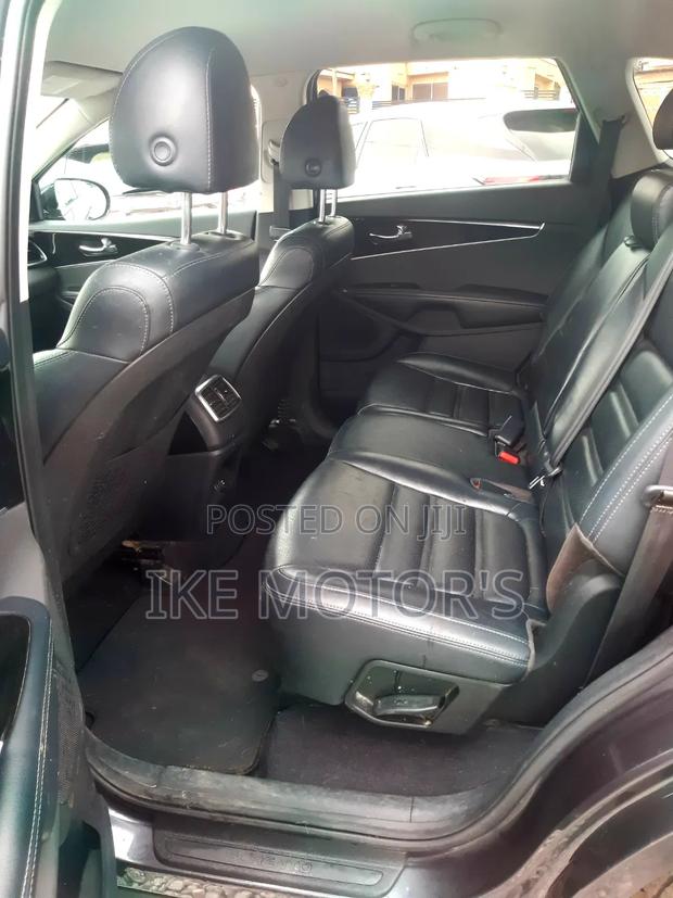 Kia Sorento 2020 Black