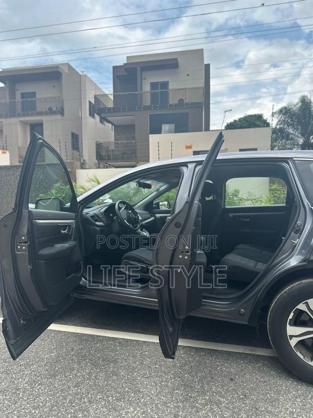Honda CR-V 2019 Gray