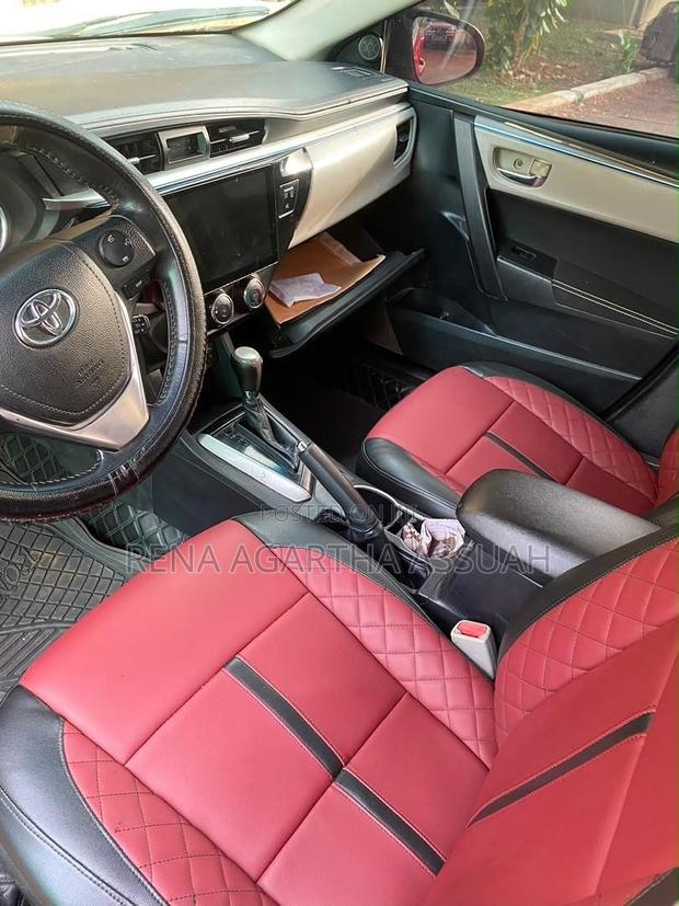 Toyota Corolla 2016 Red