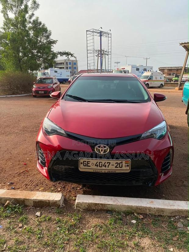 Toyota Corolla 2016 Red