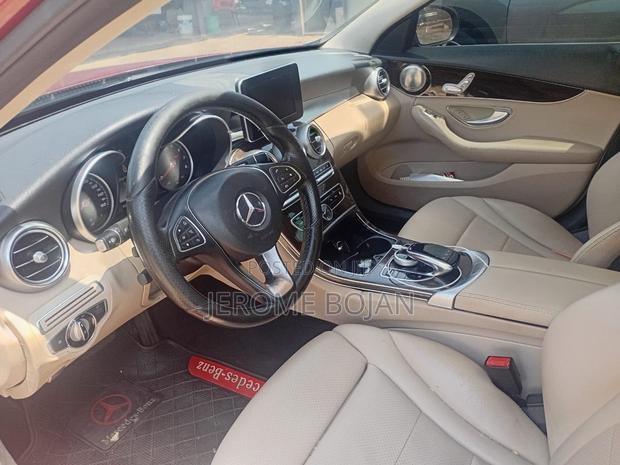 Mercedes-Benz C300 2017 Red