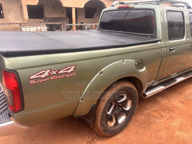 Nissan Frontier Crew Cab Nismo 4x4 2008 Green