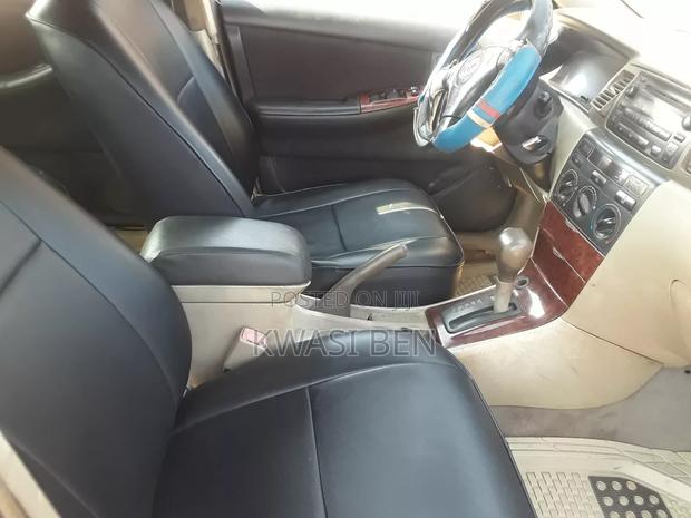 Toyota Corolla 2008 Gold