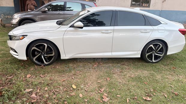 Honda Accord 2019 White