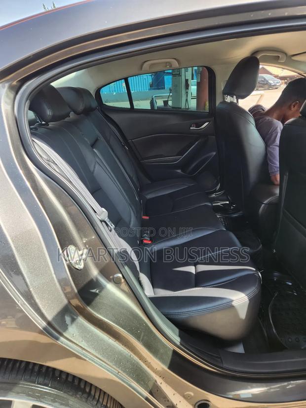 Mazda 3 2017 Gray