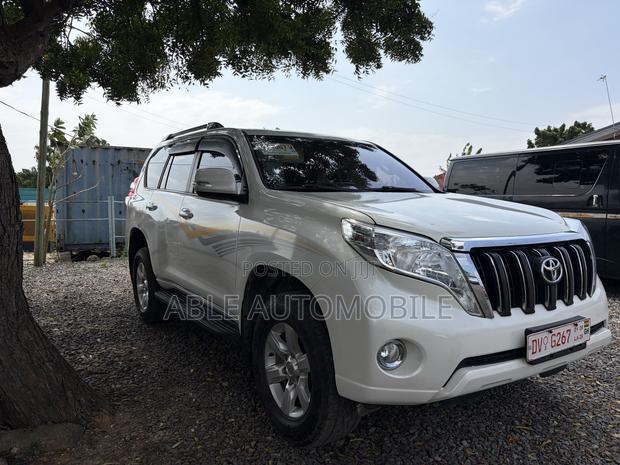 Toyota Land Cruiser Prado 2.7 2017 White