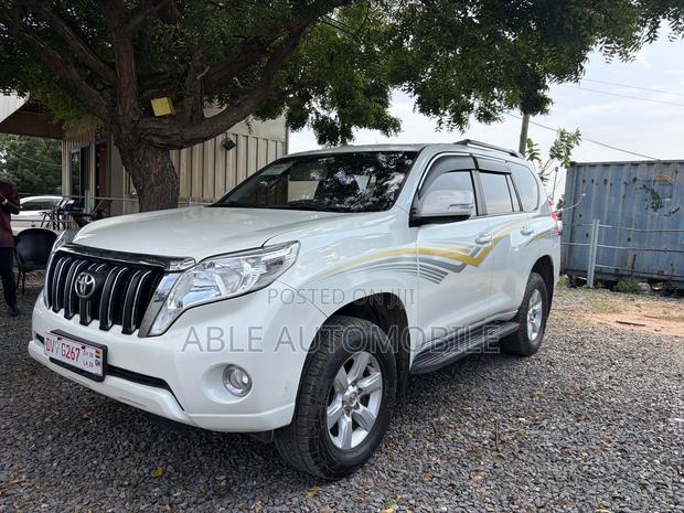 Toyota Land Cruiser Prado 2.7 2017 White
