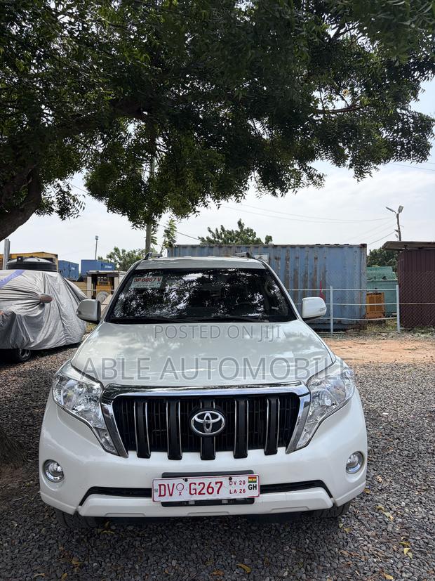 Toyota Land Cruiser Prado 2.7 2017 White