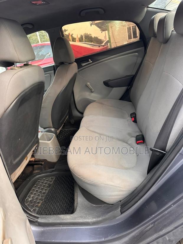 Hyundai Accent GLS 2012 Gray