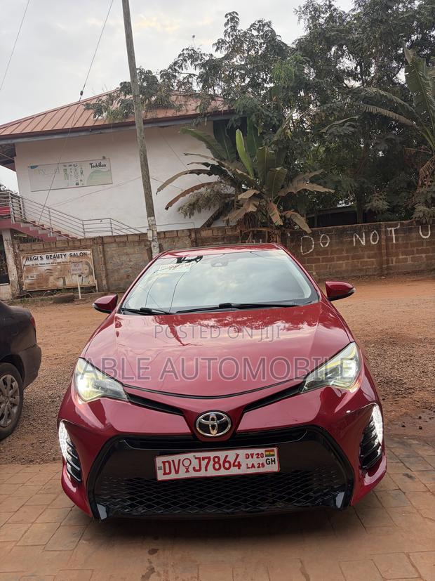 Toyota Corolla SE 4dr Sedan (1.8L 4cyl CVT) 2017 Red