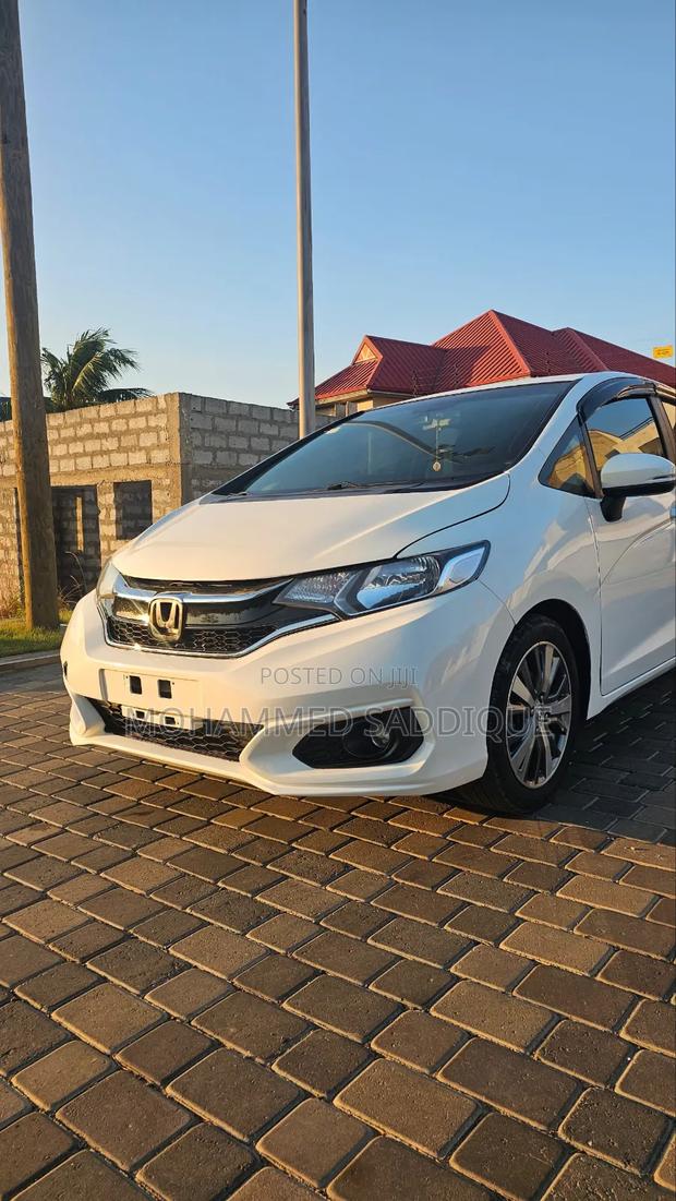 Honda Fit 2018 White