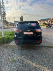 Toyota Highlander 2018 Black for sale