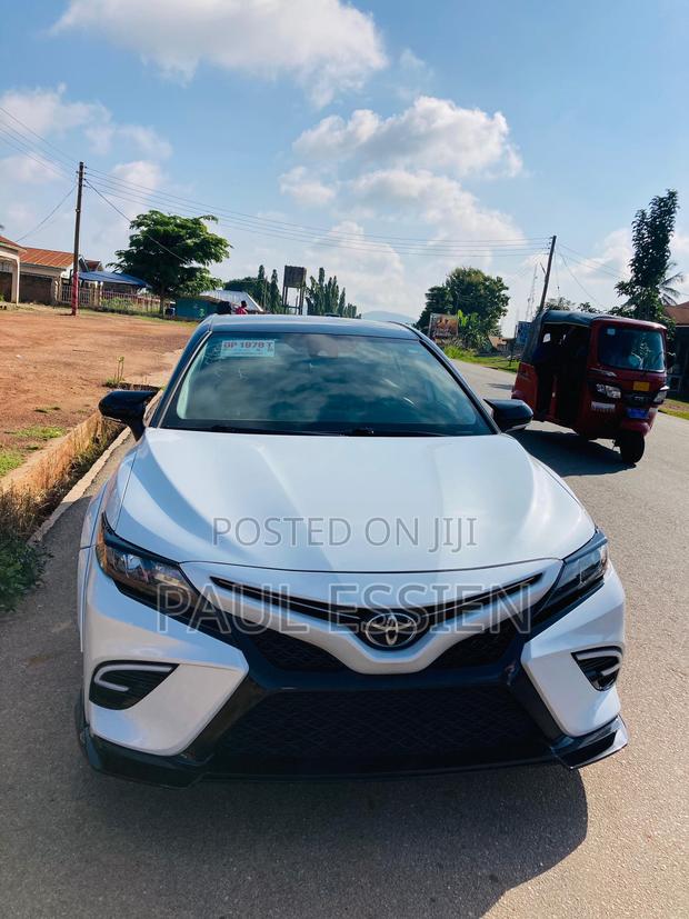Toyota Camry TRD V6 2021 White