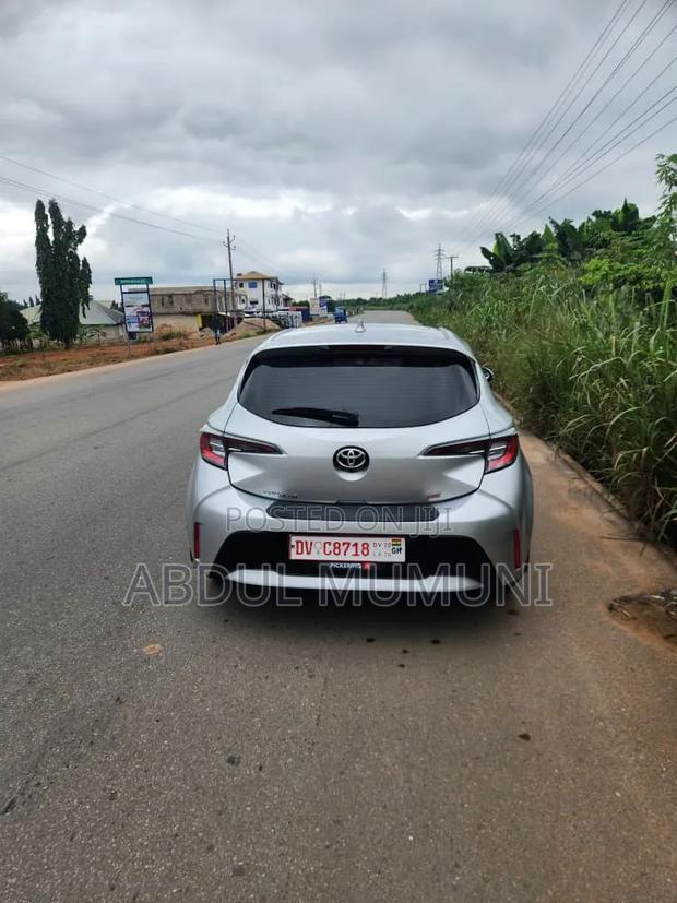 Toyota Corolla SE (1.8L 4cyl 2A) 2019 Silver