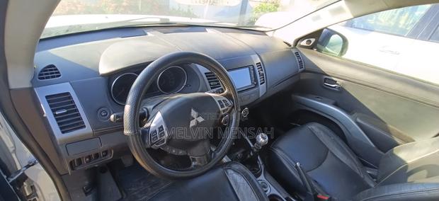 Mitsubishi Outlander Sport ES CVT 2012 White