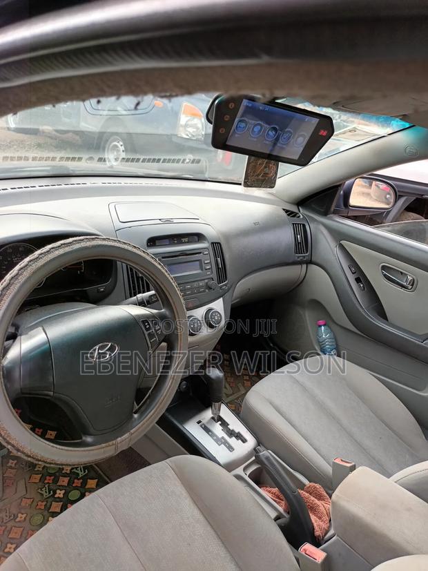 Hyundai Elantra 2010 Blue