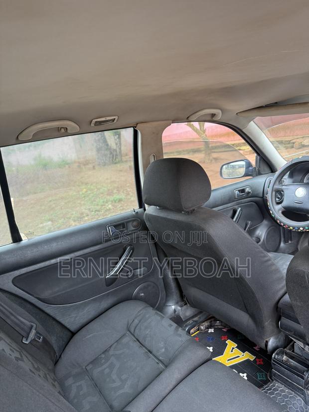 Volkswagen Golf 1.6 Variant Automatic 1999 Blue