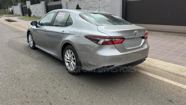Toyota Camry LE 2023 Silver