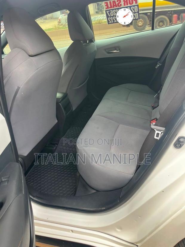 Toyota Corolla SE 2021 White