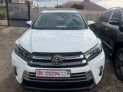 Toyota Highlander XLE 4x2 V6 (3.5L 6cyl 8A) 2018 White for sale