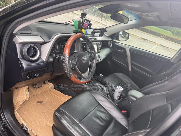 Toyota RAV4 2018 Black