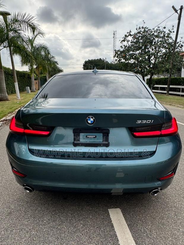 BMW 330i 2021 Green