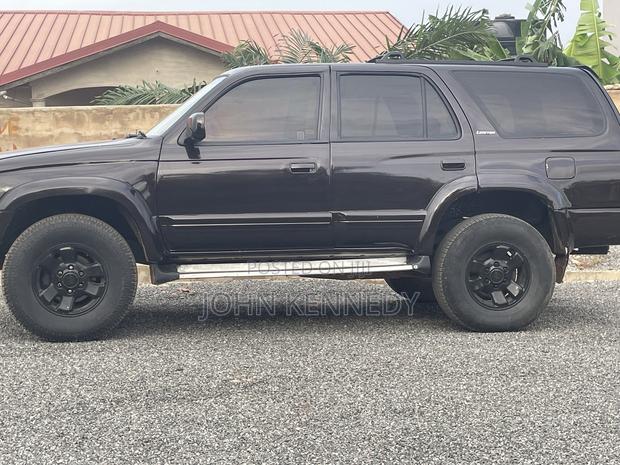 Toyota 4-Runner 1997 Black