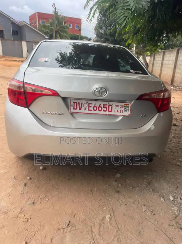 Toyota Corolla LE Eco (1.8L 4cyl 2A) 2019 Silver