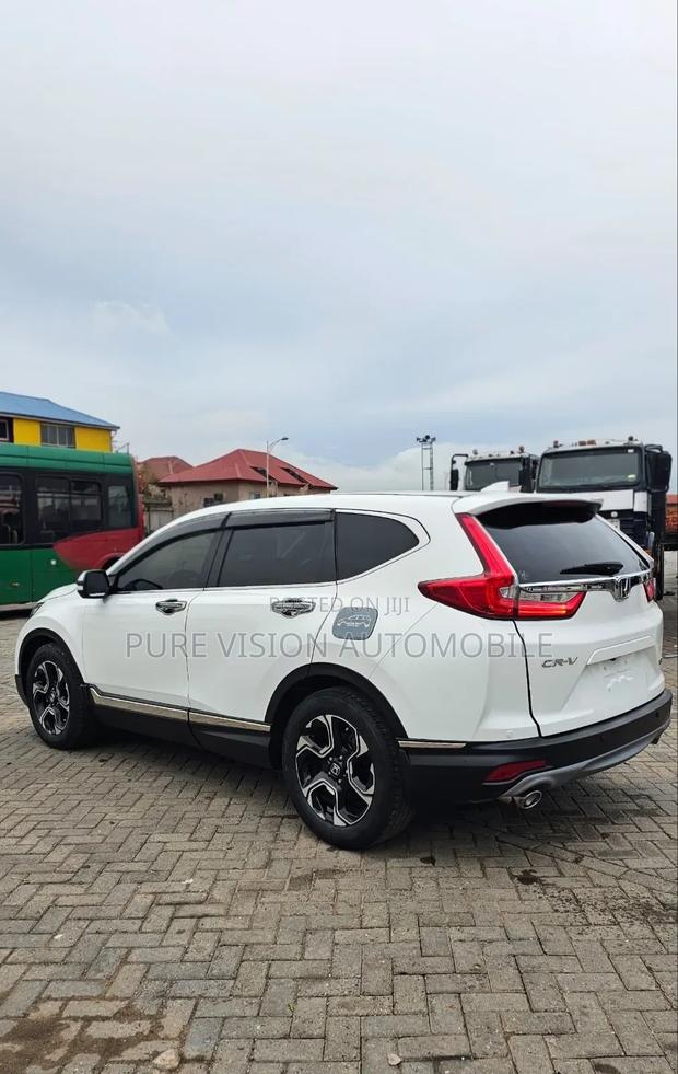 Honda CR-V 2021 White