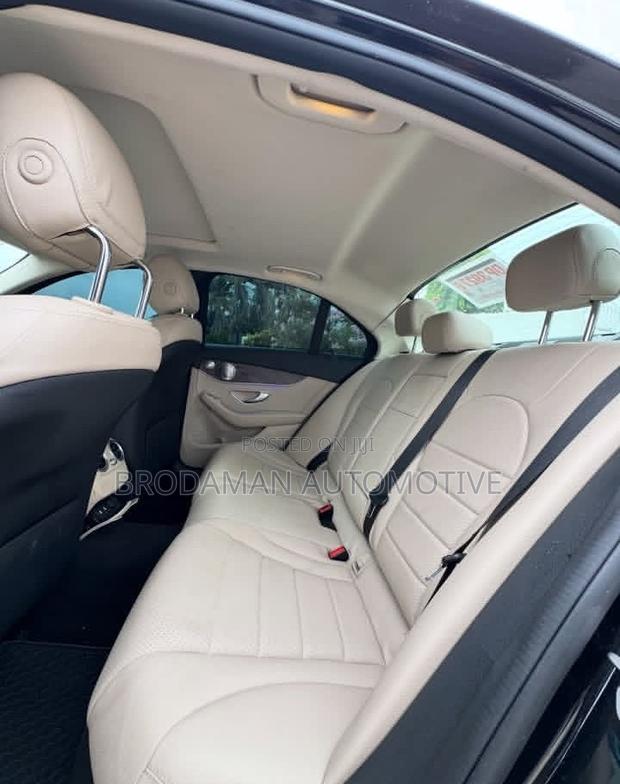 Mercedes-Benz C300 2021 Black