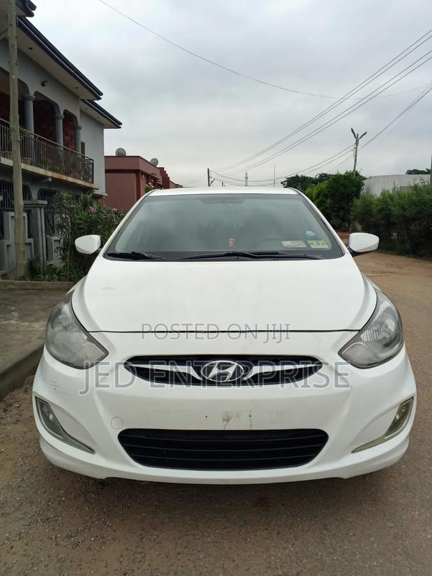 Hyundai Accent 2012 White