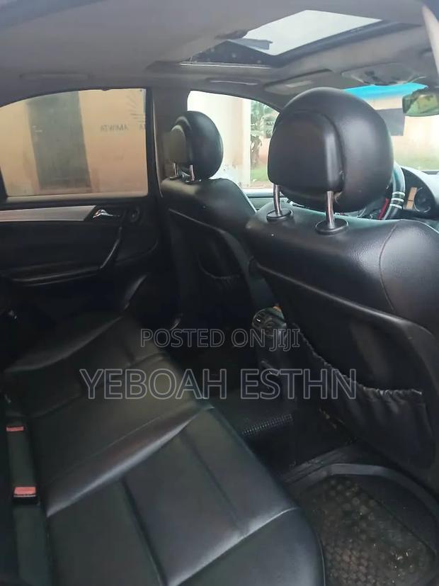 Mercedes-Benz 230E 2014 Beige