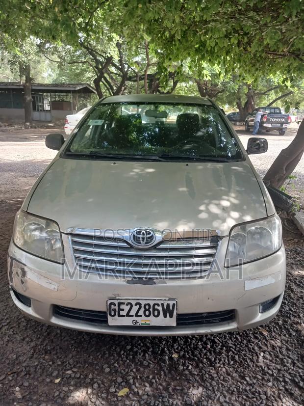 Toyota Corolla 2005 Gray