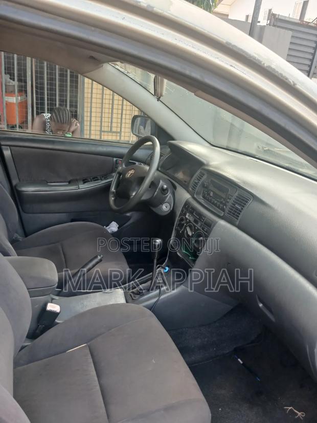 Toyota Corolla 2005 Gray