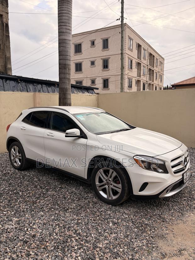 Mercedes-Benz GLA 250 2015 White